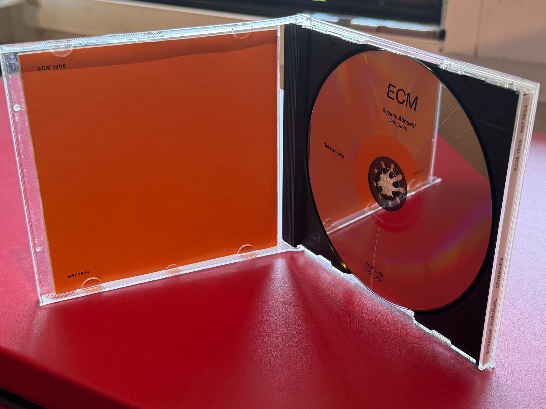 CDs: Susanne Abbuehl - Compass - HF41AS – Neu (gemäss Beschreibung) aus Küsnacht ZH von JazzRecords 2