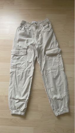 Cargohose in Beige, Grösse M, Top Zustand!