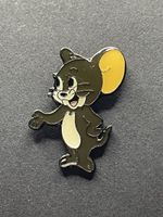 Pin’s Jerry (Tom et Jerry) signé Corner