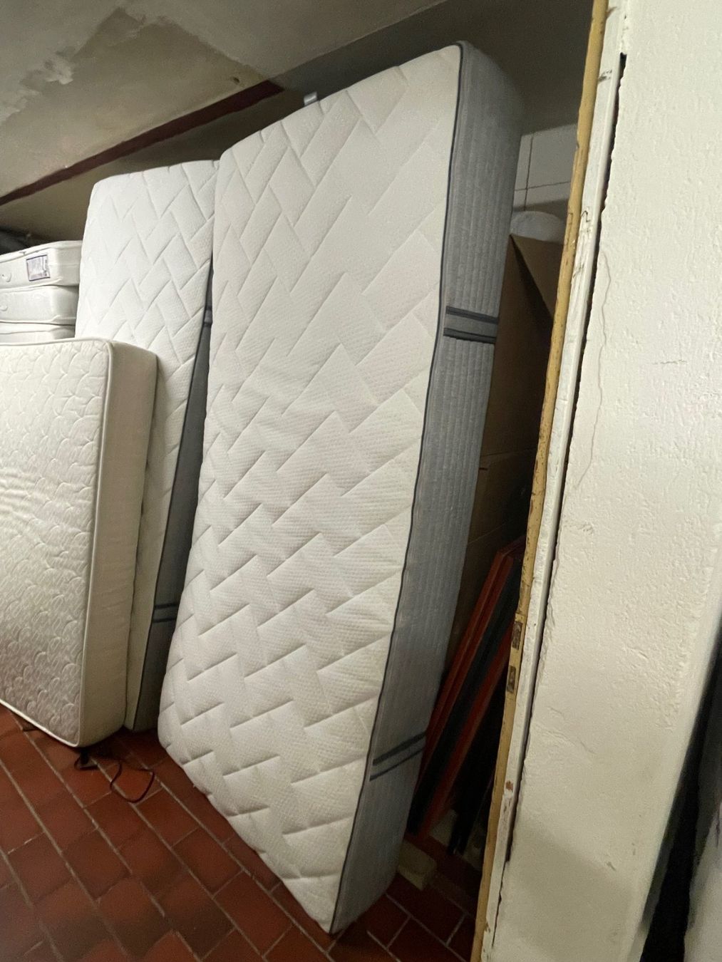 Materassi: Matratzen 90x200 cm – Usato da Interlaken venduto da MerkurWest 2