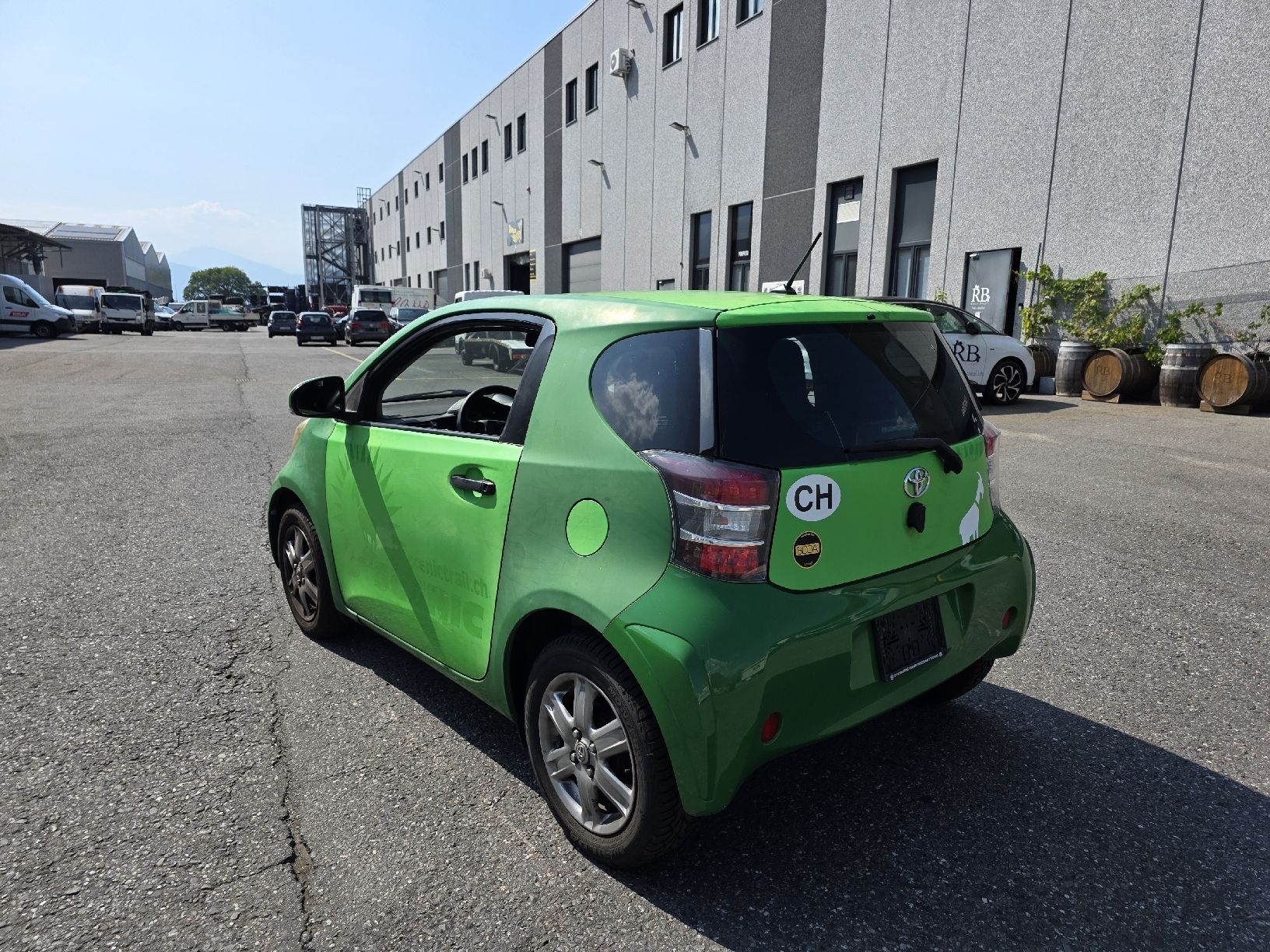 Toyota Autos: Toyota IQ – D'occasion à Cadenazzo par LuismacchineSagl 3