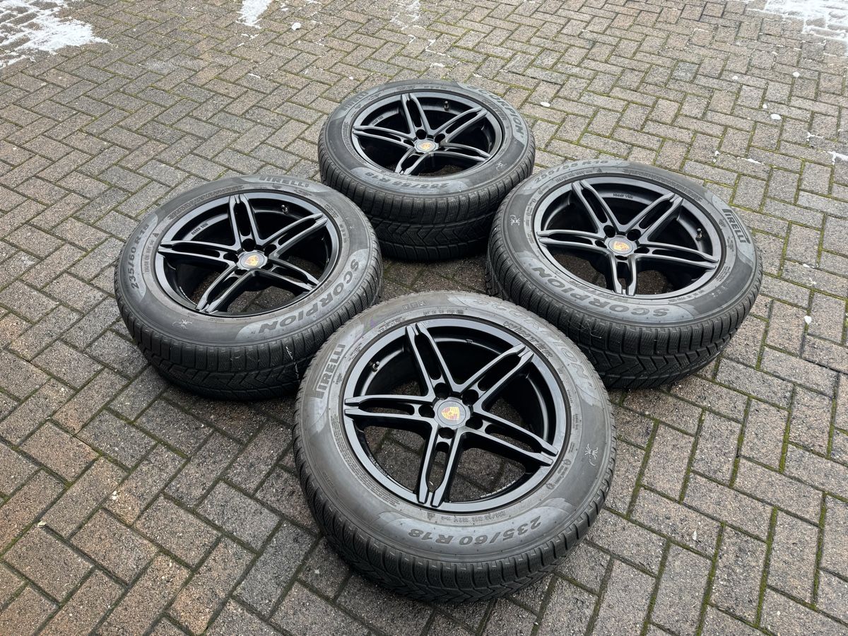 Pneumatici & Ruote complete: Felgen mit Pneu Porsche Macan – Usato da Aristau venduto da 020214 1
