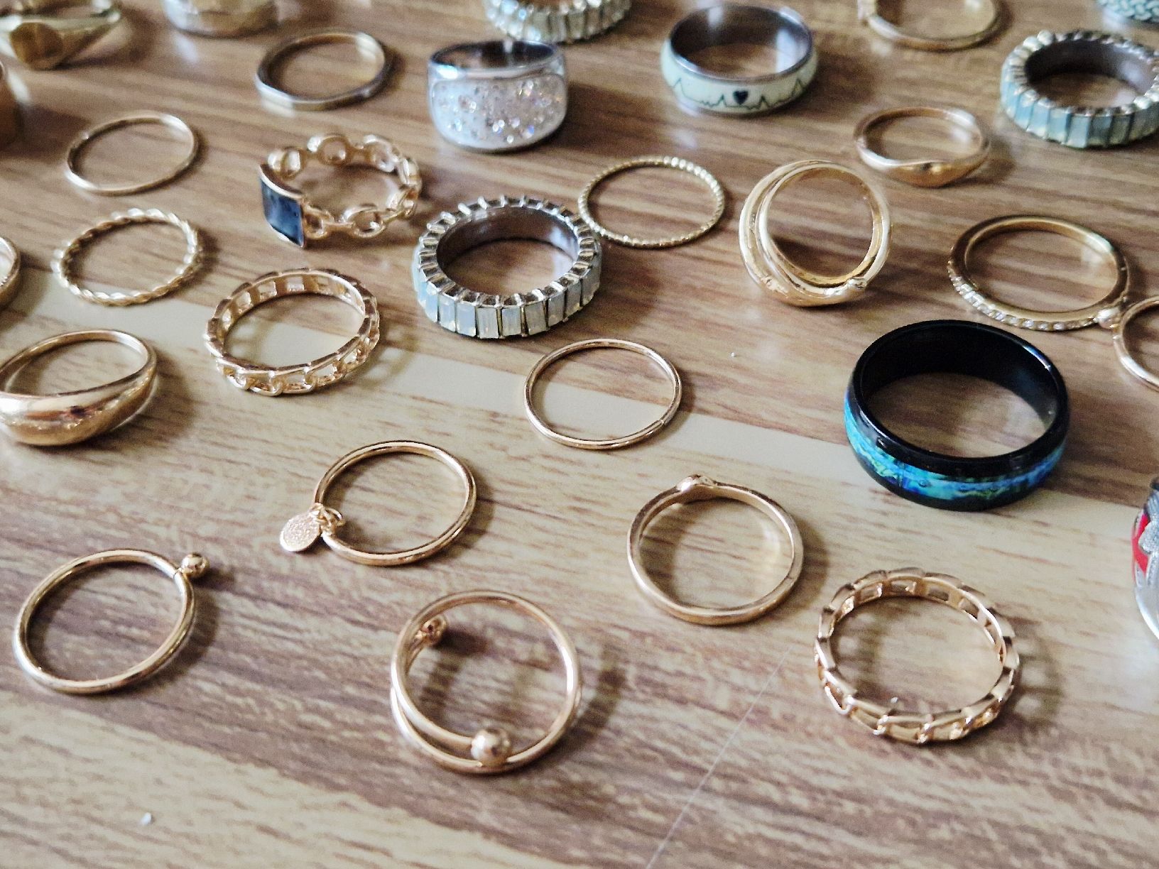 Sonstiger Schmuck: Lot de bagues variées – Gebraucht aus Undervelier von Tufitufi7 6