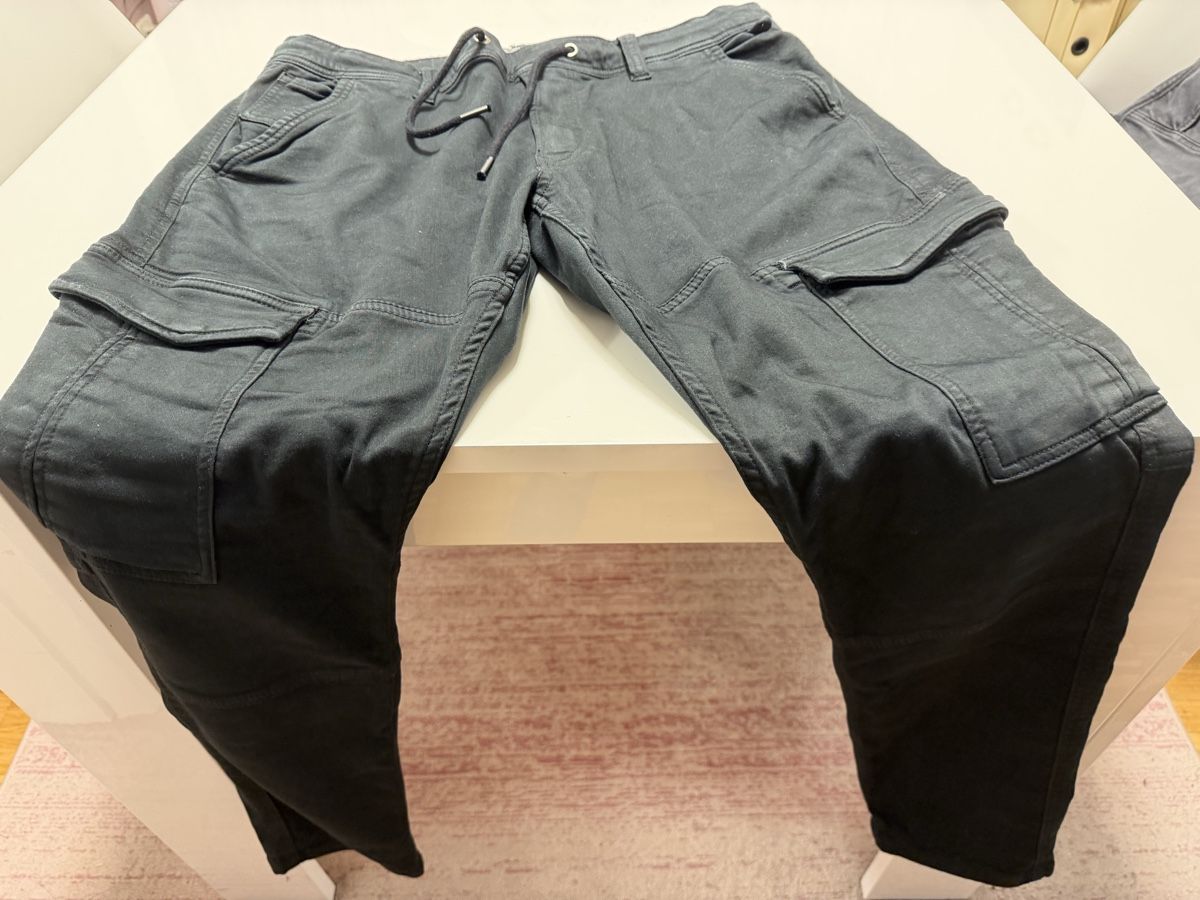 Pantalons: herren hose  – D'occasion à Winterthur par EasyRS