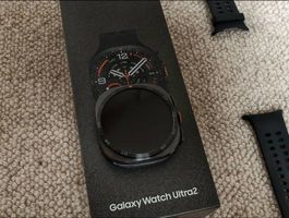 Samsung Galaxy Watch Ultra 2 LTE in Titanium Gray