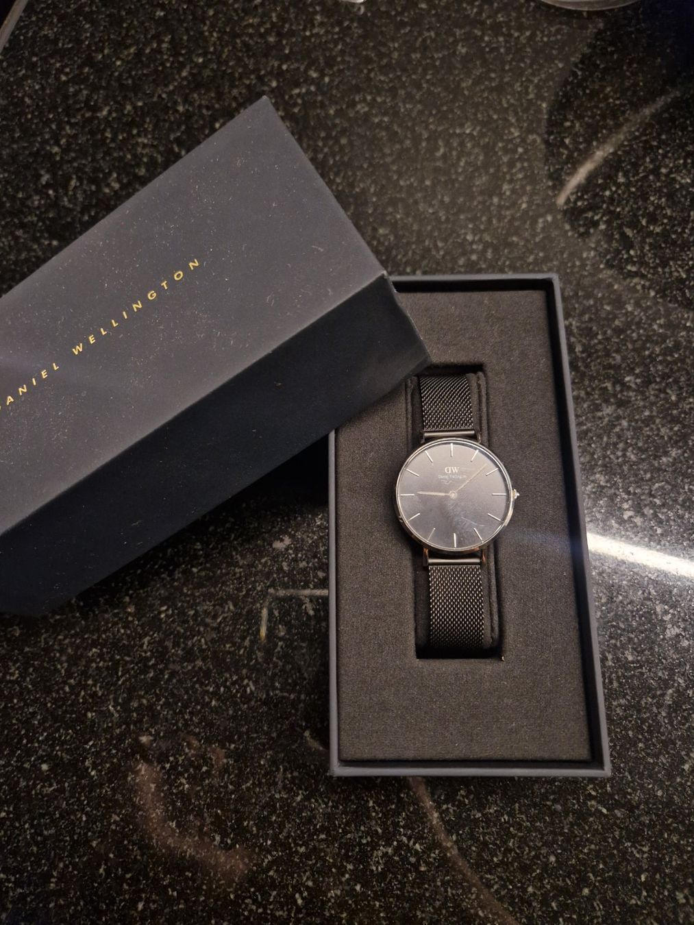 Daniel Wellington Montres: Daniel Wellington Uhr - Mesh – D'occasion à Adlikon b. Regensdorf par MELJO12 1