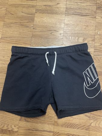 Nike Jogginghose kurz XS  