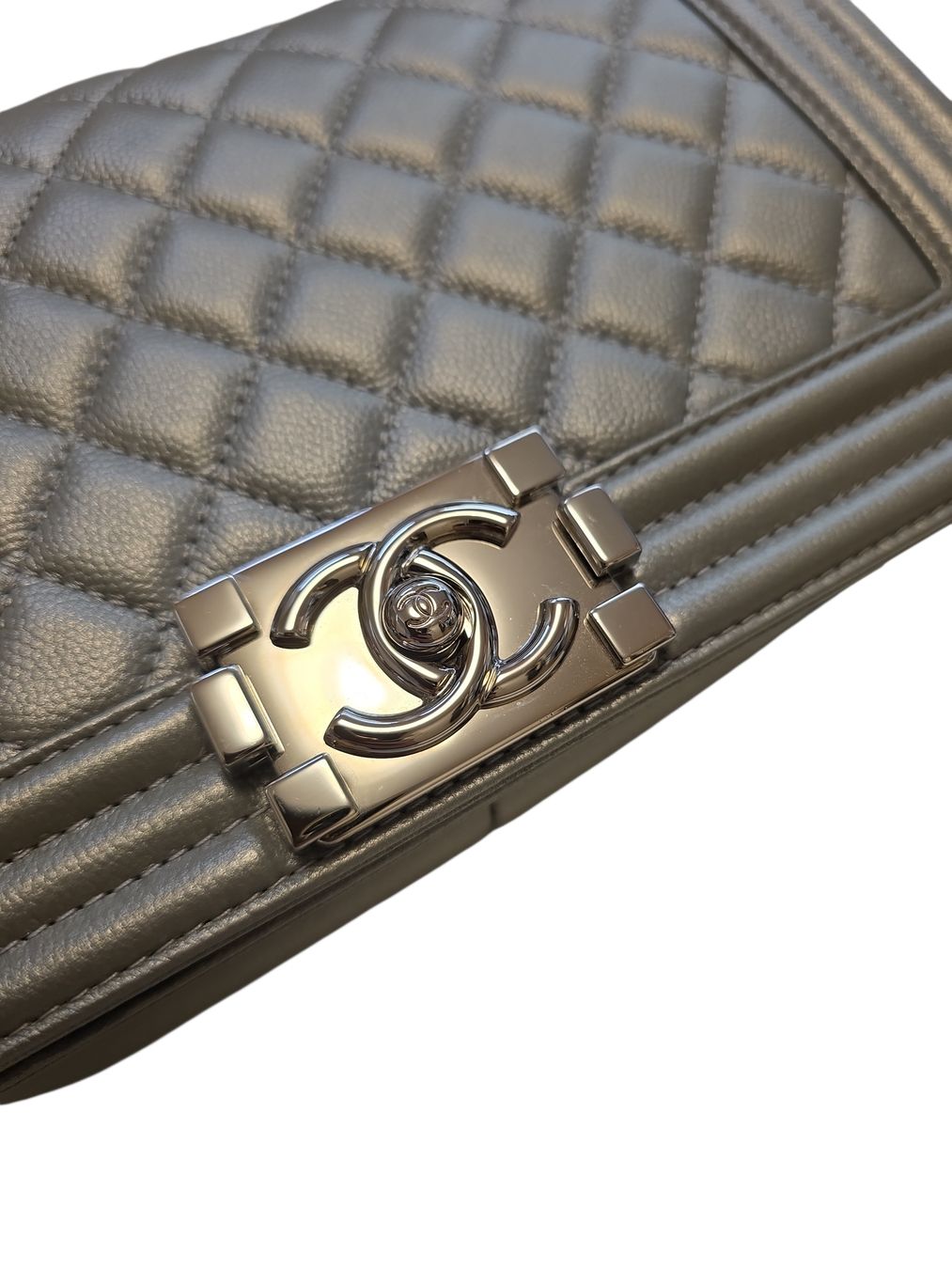 Chanel Borse da donna: Chanel Boy Tasche – Nuovo (secondo la descrizione) da Hildisrieden venduto da Beka23 1