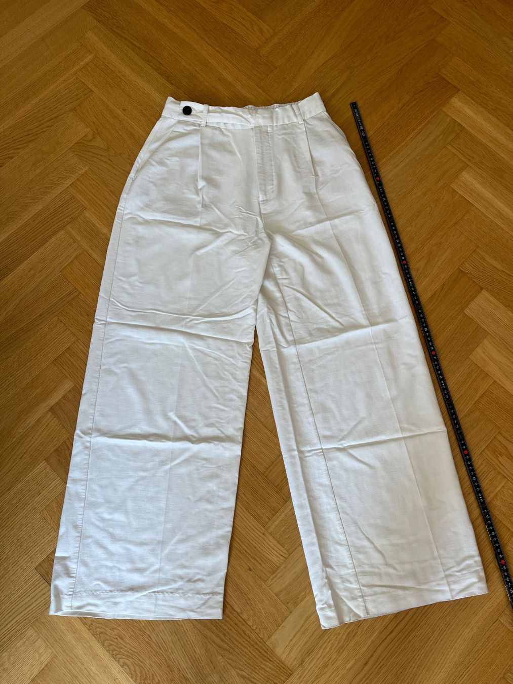 Zara Pantaloni: Zara Sommerhose Weiss Gr. M – Usato da Zürich venduto da bretxo 2