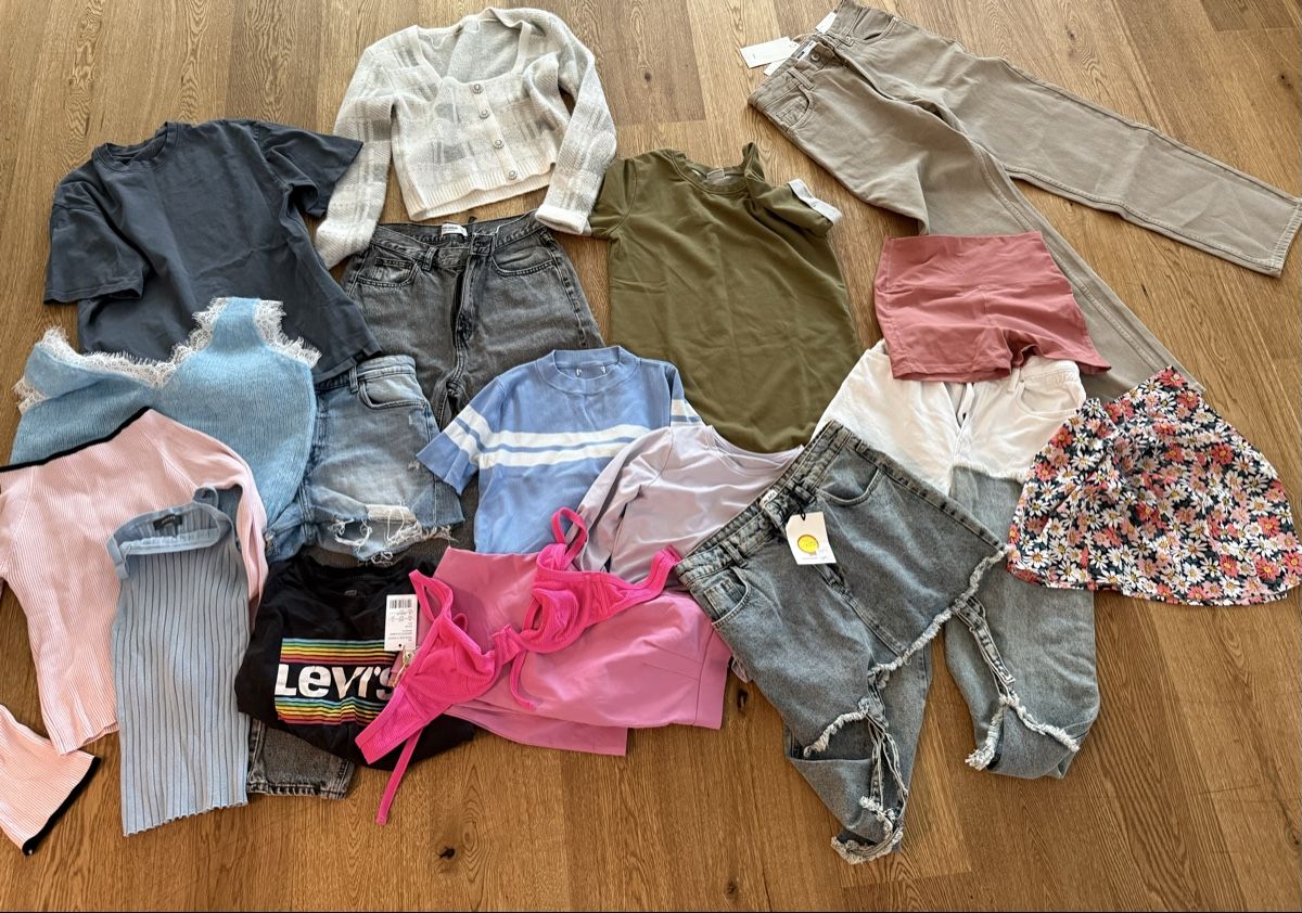 H&M Kleiderpakete: Kleiderpaket size S – Gebraucht aus Boswil von hey.itsme