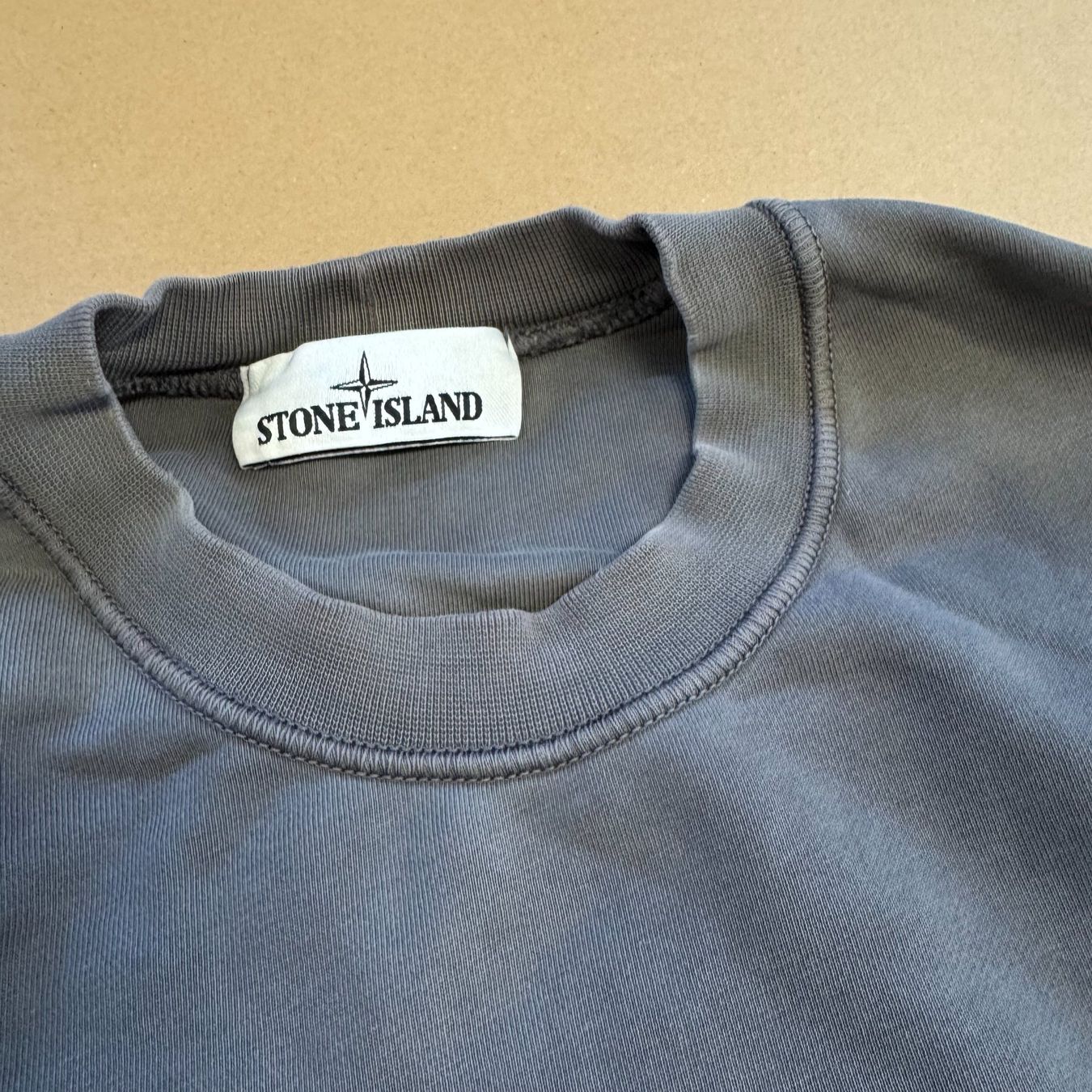 Stone Island Maglioni & Felpe: Stone Island grey crewneck sweat – Usato da St. Gallen venduto da sourced_limited 1