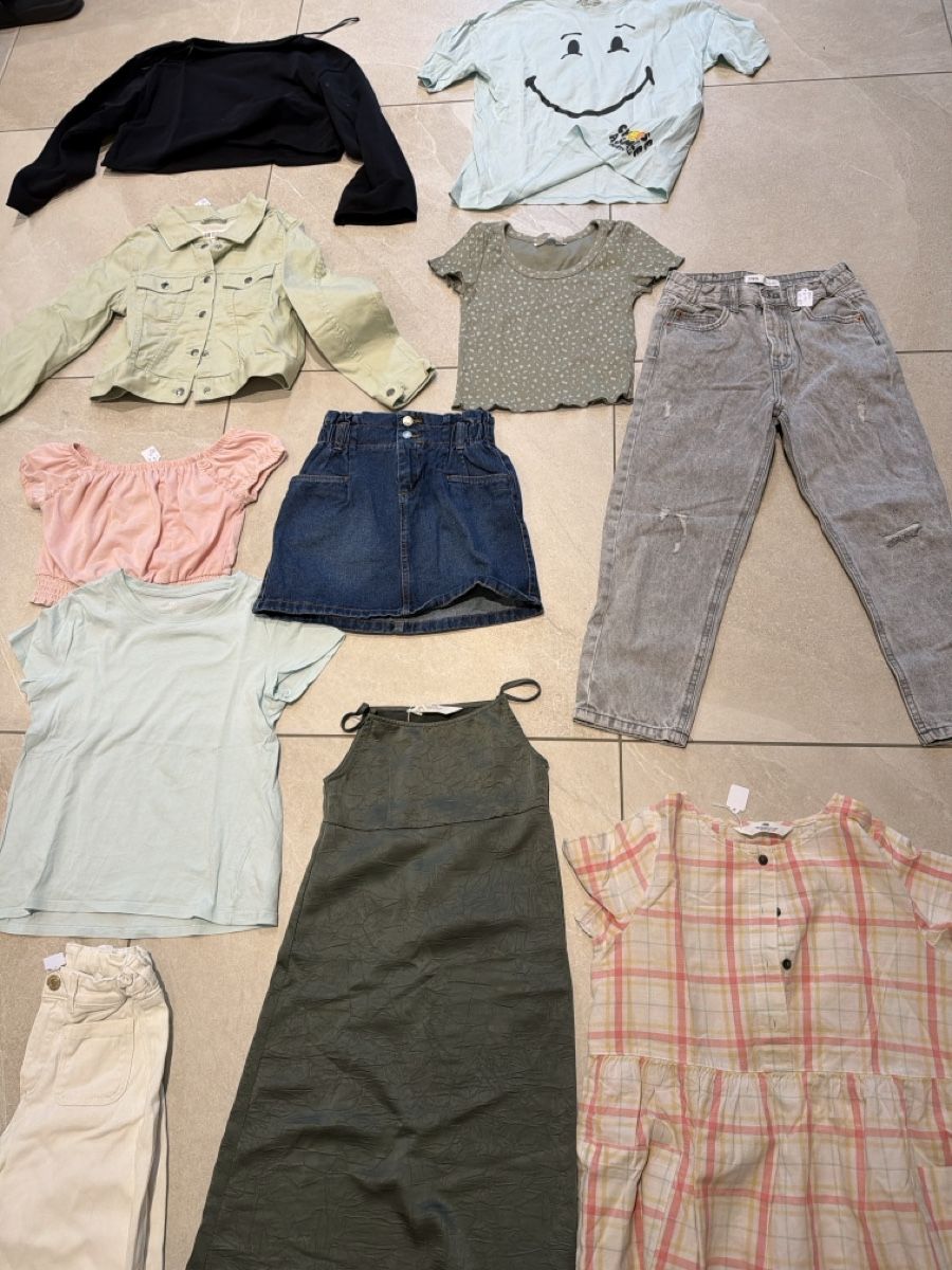 H&M Ensembles coordonnés: kleiderpaket 134/140 – Neuf (Voir description) à Muhen par Guess1802 3