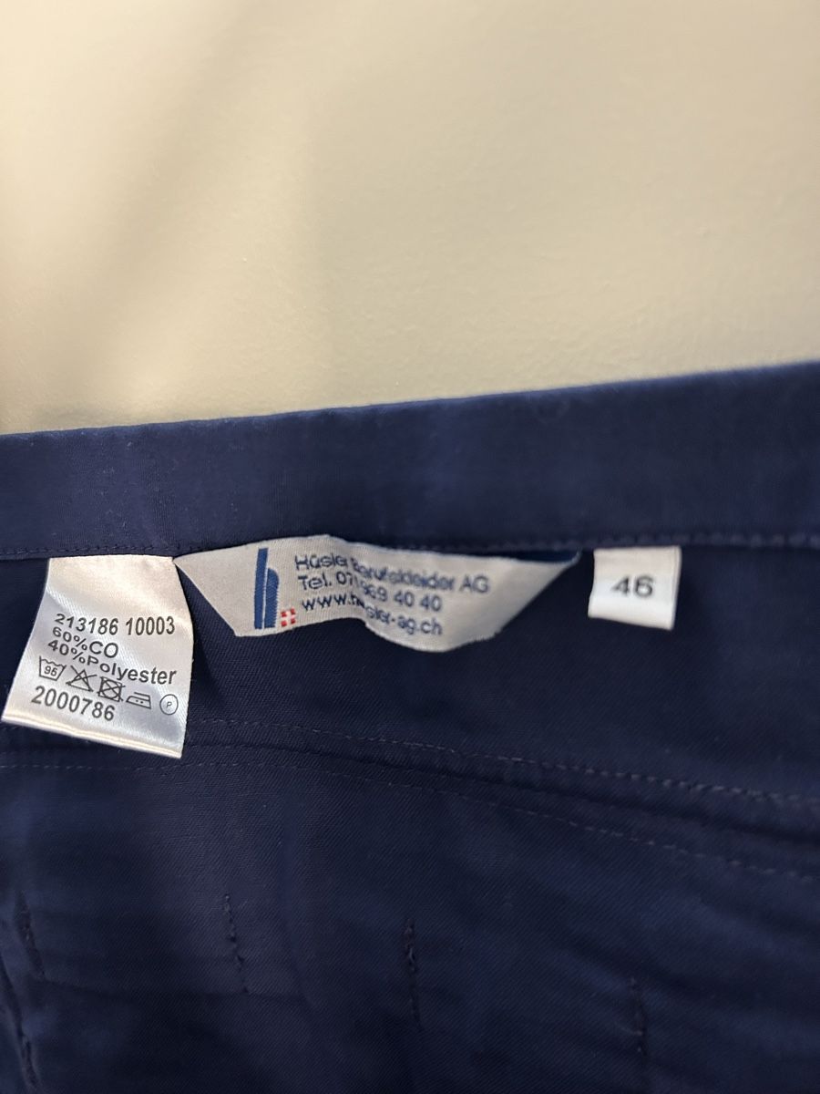 Pantaloni: Arbeitshose Latzhose – Usato da Winterthur venduto da turmalina15 2