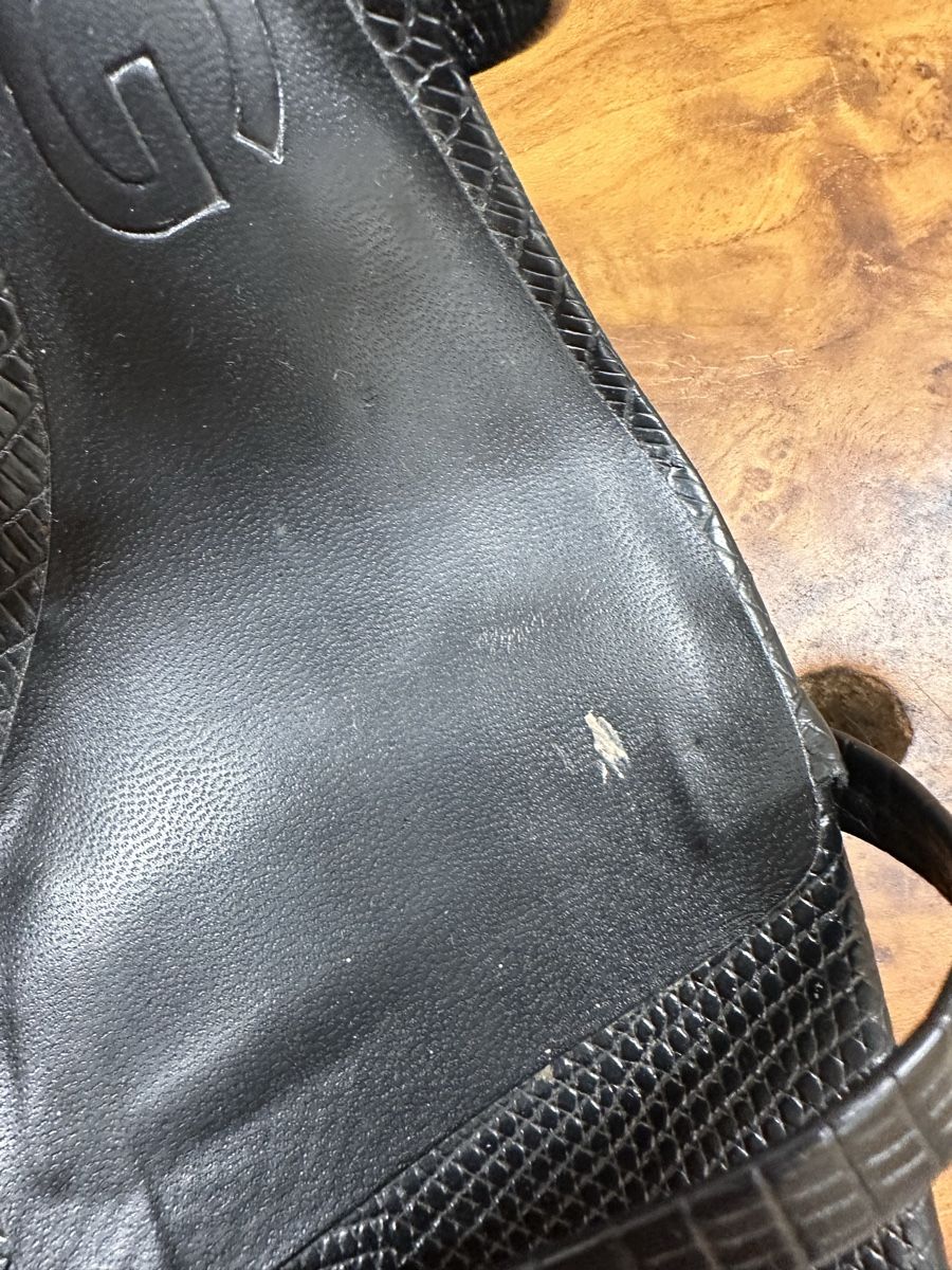 Mango Damenschuhe: Mango Sandaletten schwarz Grösse 37 – Gebraucht aus St. Gallen von Roya24 1