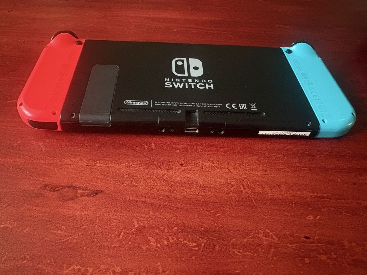 Nintendo Consoles: Nintendo Switch 2017 Version – D'occasion à Schinznach Bad par mwi_8tpz 2
