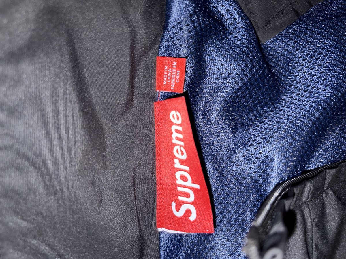 Supreme Giacche: Supreme Jacket – Nuovo (secondo la descrizione) da Lausanne venduto da doa_nc5v 1