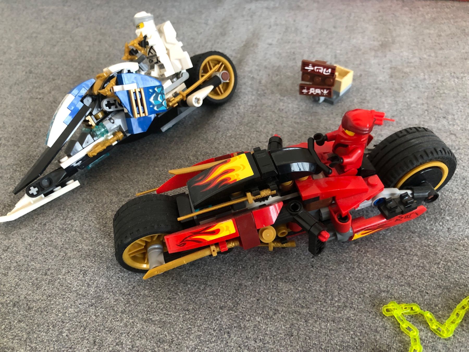 Lego Spielzeuge: LEGO Ninjago Legacy Set - komplett – Gebraucht aus Wiesendangen von  4