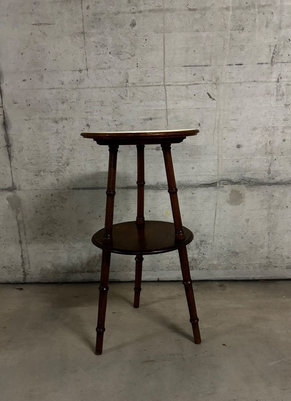 Tables: nostalgischer tisch . mit dekorativer keramikplatte – D'occasion à Allschwil par rotocker 2
