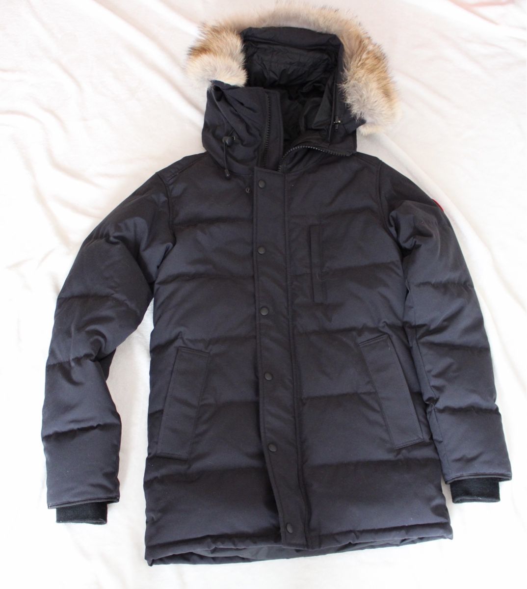 Canada Goose Giacche: Canada Goose bleu foncé – Nuovo (secondo la descrizione) da Essertines-Rolle venduto da Nono_1802
