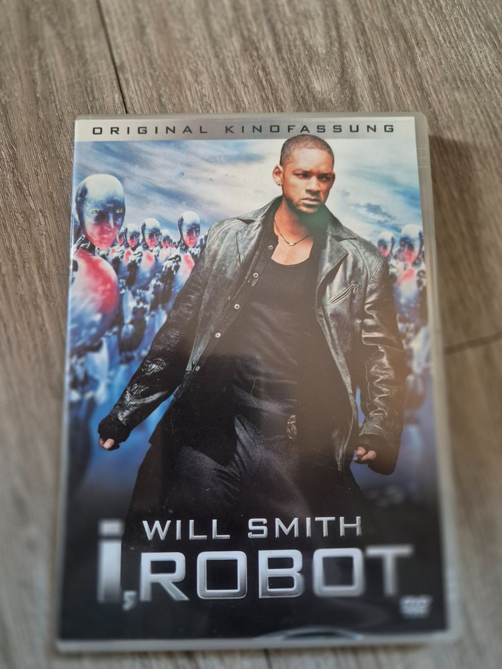Tutti i DVDs: DVD - I, Robot - Will Smith – Usato da Solothurn venduto da Daniel_SO