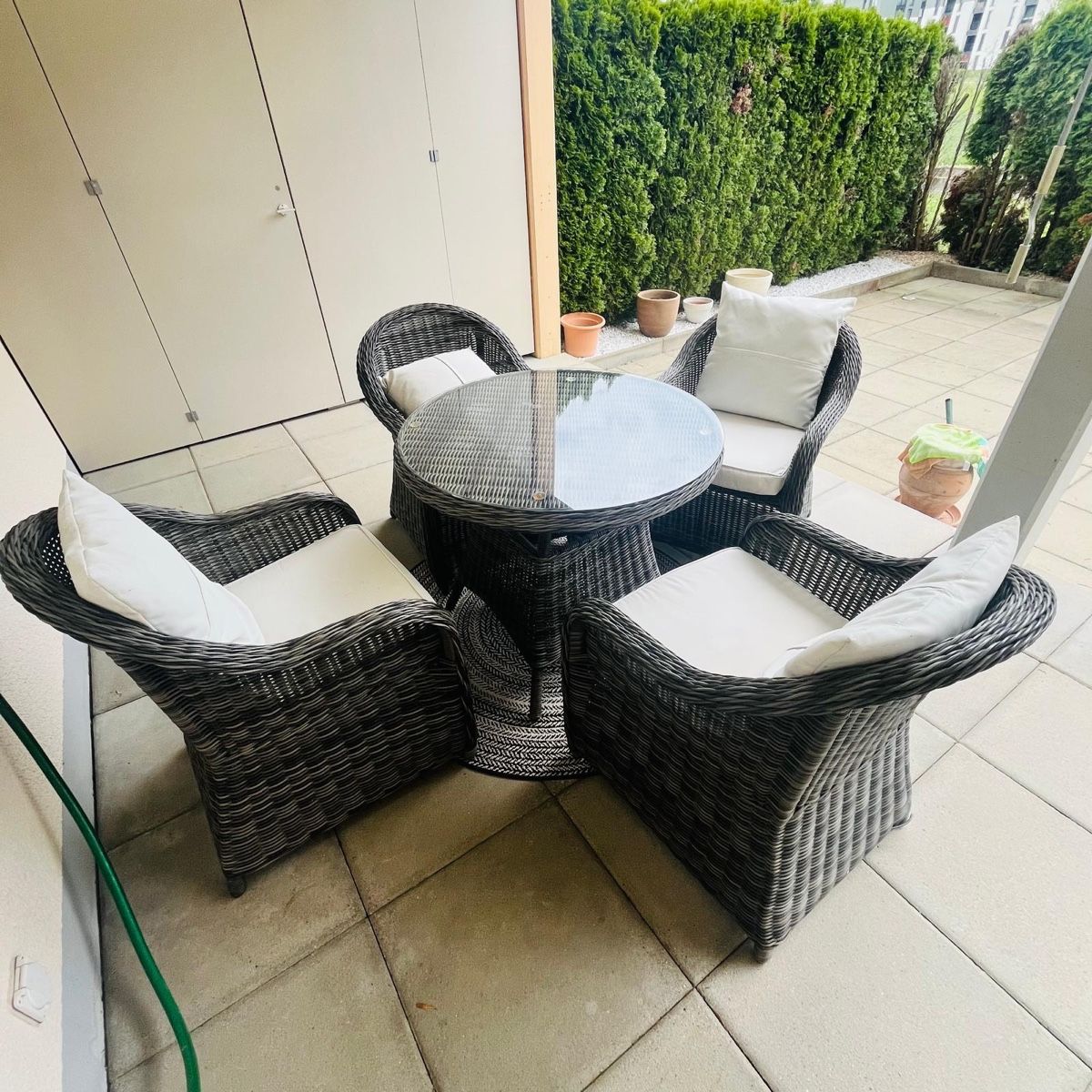 Set de table et chaises: 4er-Sitzgruppe Rattan Möbel – D'occasion à Niederglatt ZH par sdimaio