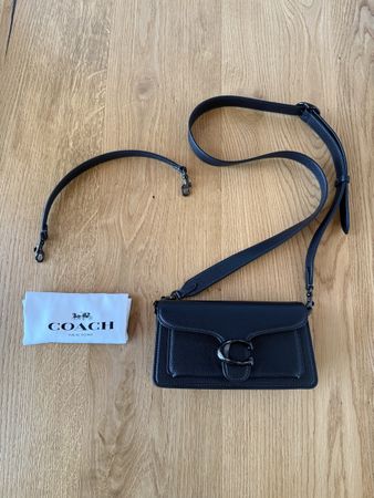COACH Polished Tabby Shoulder Bag, Schwarz