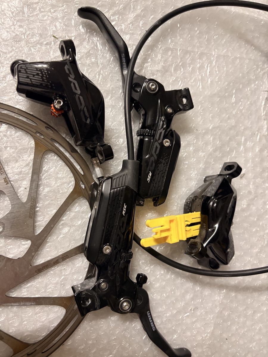 Sram Pièces détachées: SRAM Code RSC Scheibenbremsen Set mit Bremsscheiben – D'occasion à Seelisberg par Ernst_Tr 1