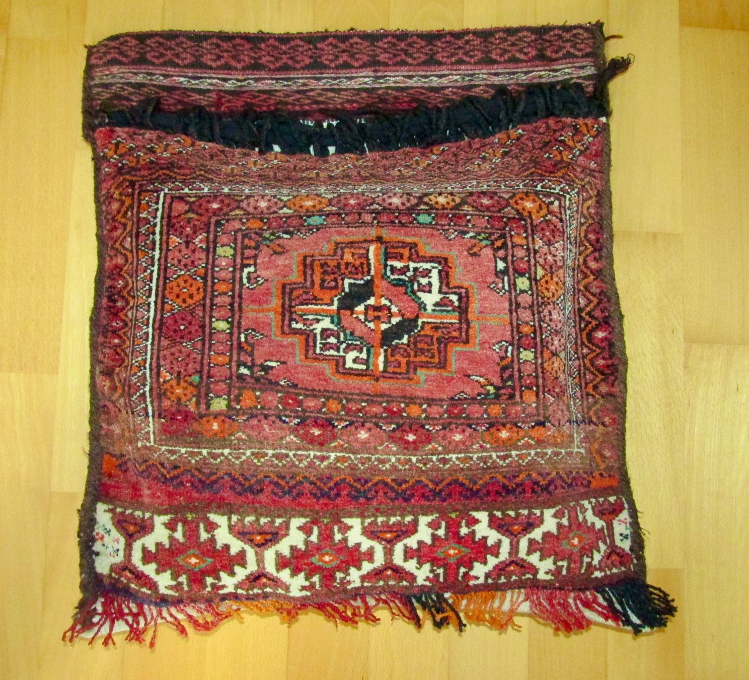 Cuscini: Zier - Kissen mit Orientteppich-Bezug – Usato da Winterthur venduto da mat_q5d5 3