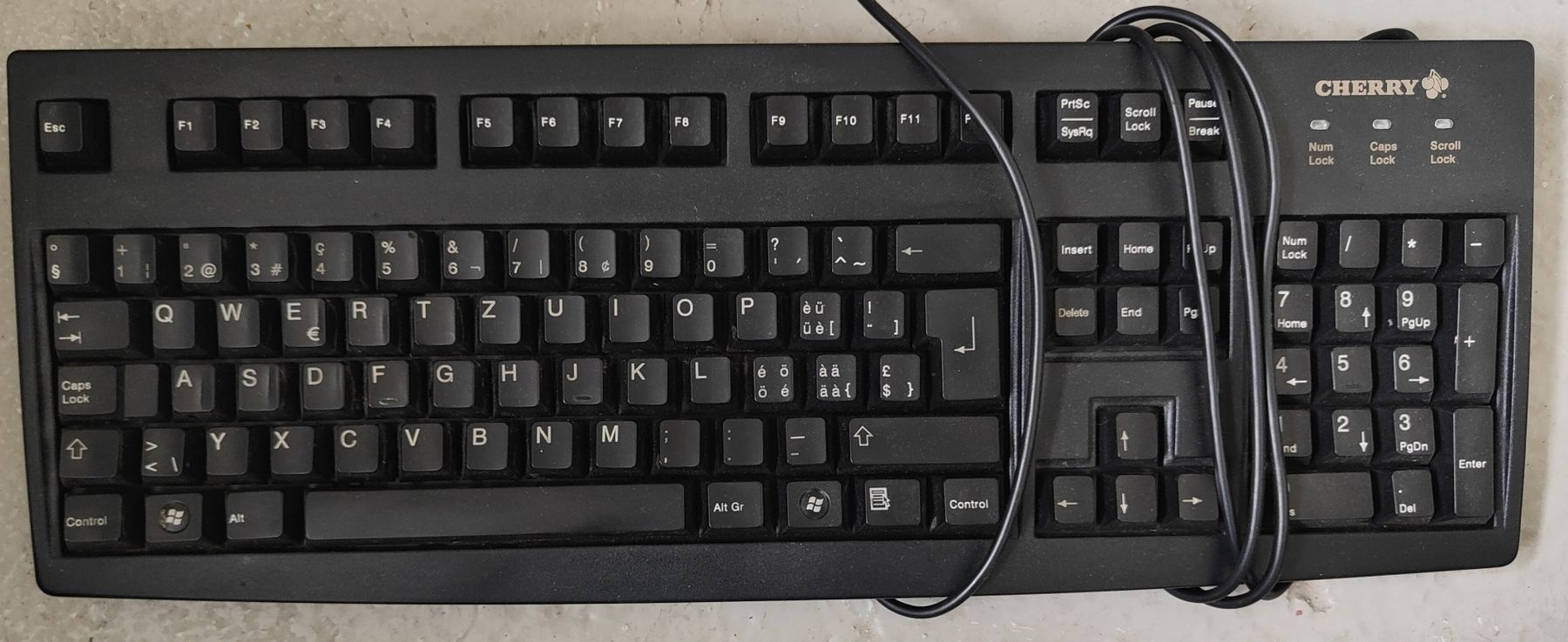 Tastiere: CHERRY Tastatur Schwarz  – Usato da Möriken AG venduto da ste_sdp9