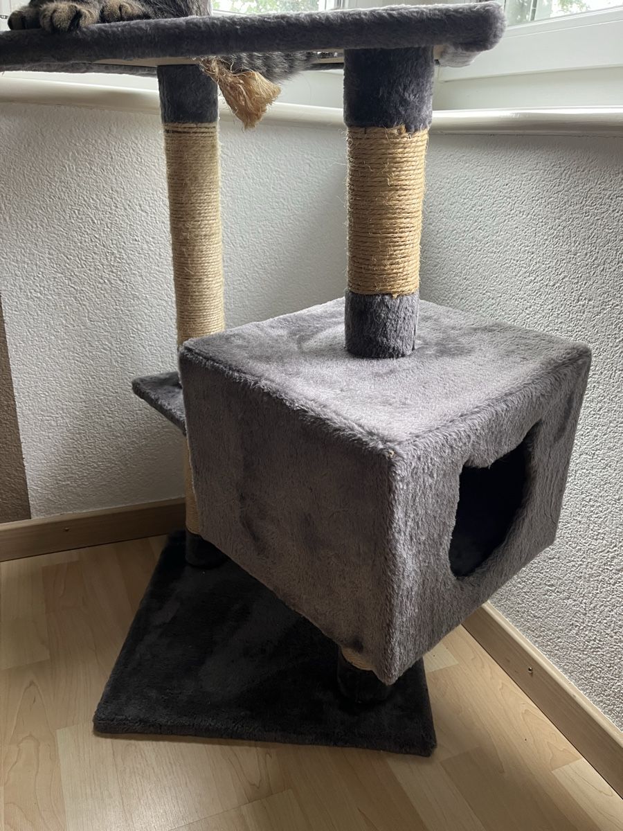 Tiragraffi: Kratzbaum für Katzen – Usato da Siggenthal Station venduto da jam_q565 1