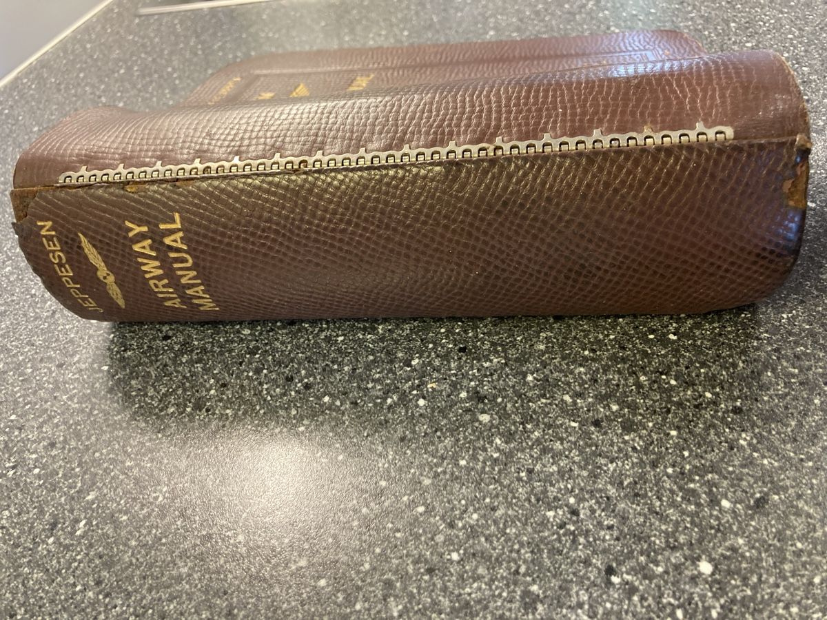 Libri: WW2 Jeppsen Airway Manual  – Usato da Seftigen venduto da pre48 1