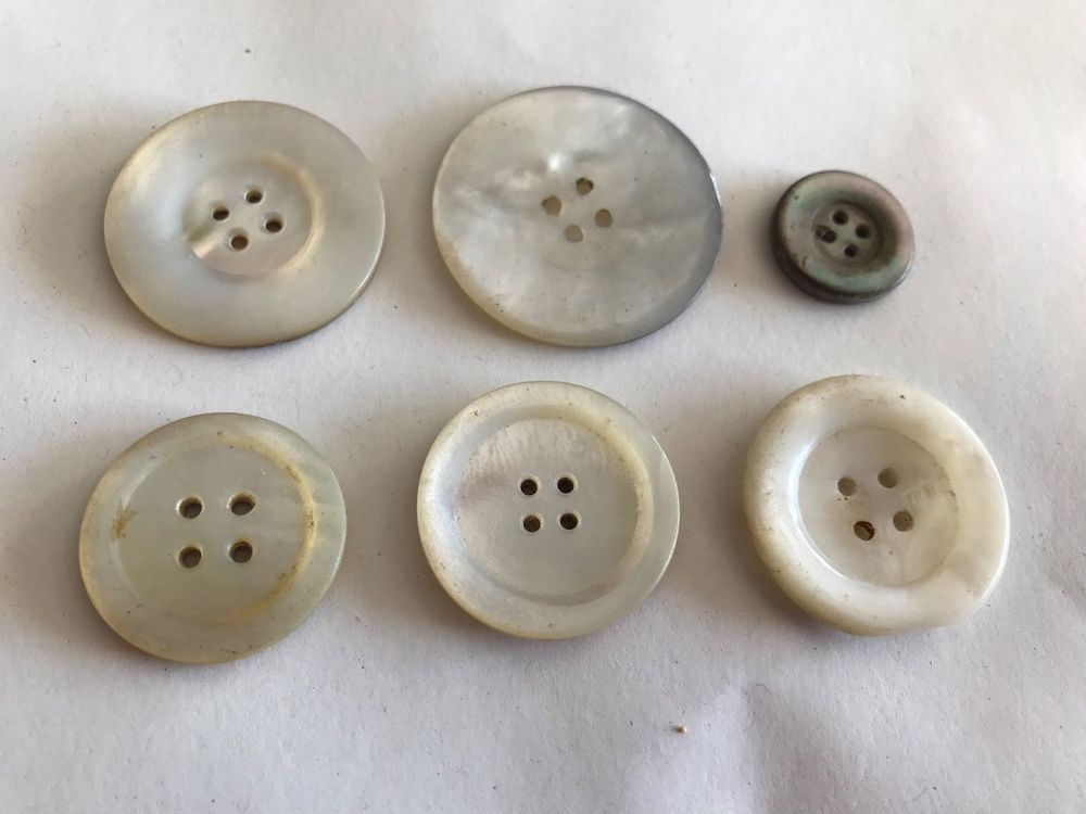 Anciens Boutons En Nacre - Lot De 2 Tailles : 1 Cm Et 0,9 Cm - Parfaits Pour La Couture Vintage Ou La Création