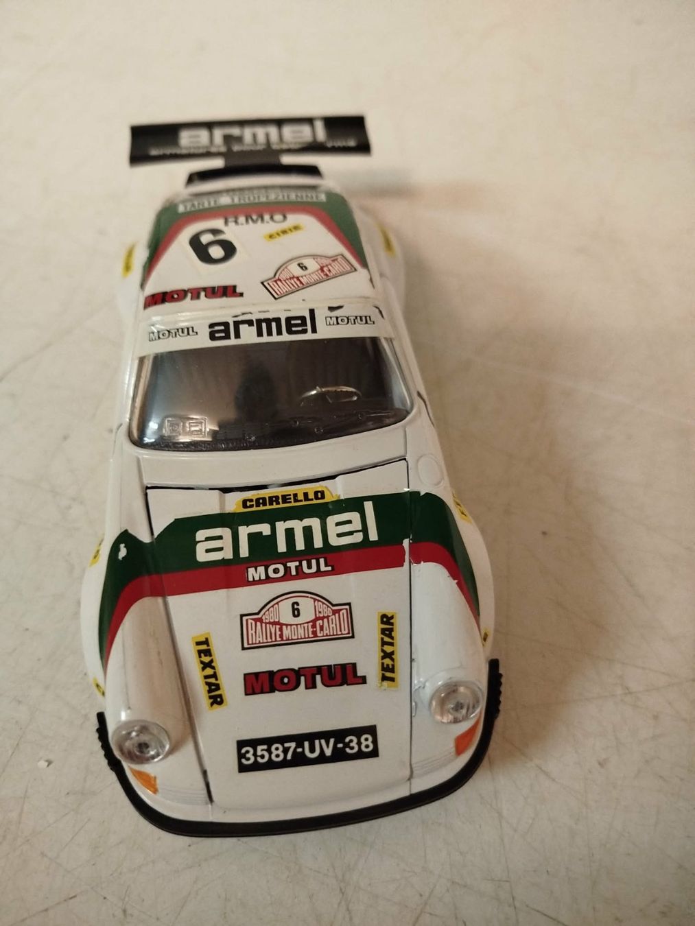 Bburago Modellini d'auto: Porsche 911 Burago – Usato da La Chaux-de-Fonds venduto da Emmaus2300CDF 1