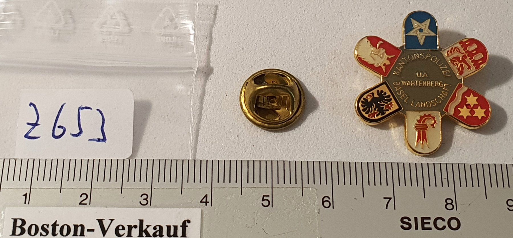 Placchette & Badge: Z653 - Pin Kantonspolizei Basel - Landschaft Wartenberg – Usato da Reinach BL venduto da Boston-Verkauf 2