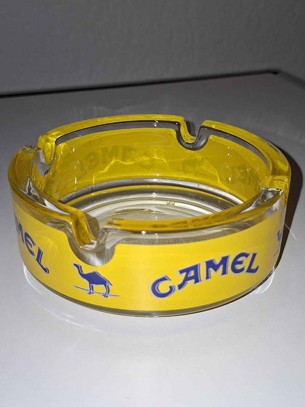 Portacenere: Camel Werbe-Aschenbecher Glas Gelb NEU – Nuovo (secondo la descrizione) da Mellingen venduto da Aegert5