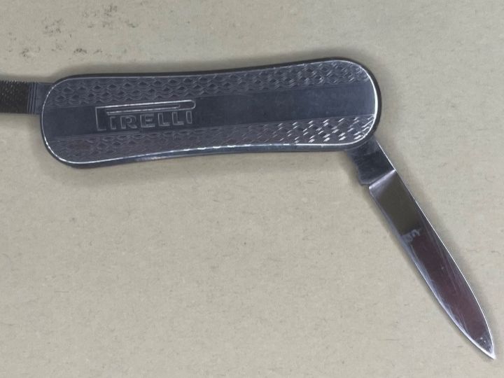 Victorinox Coltelli tascabile: PIRELLI  Werbemesser, klein – Usato da Magden venduto da Hornet2 6