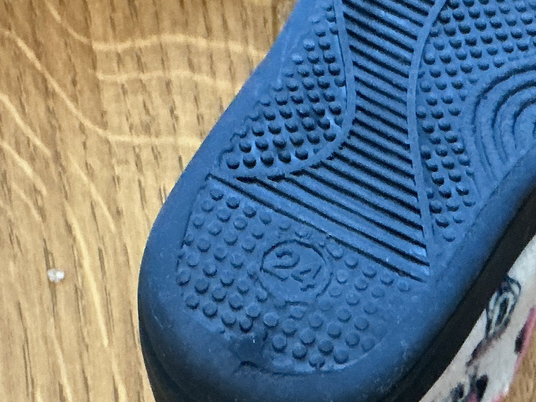 Scarpe per ragazzi: Children slippers shoes 24 – Usato da Brugg AG venduto da Magna3 5