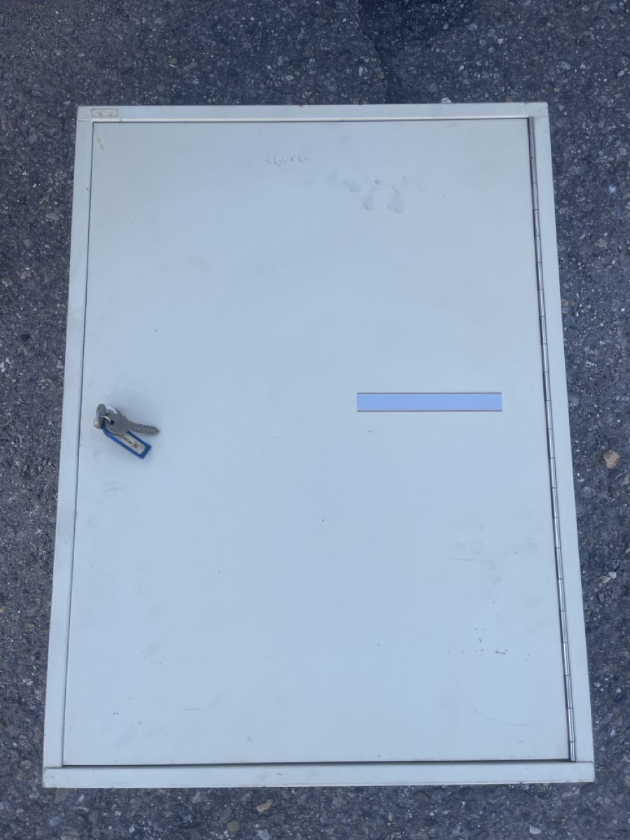 Alle Werkzeuge: Armoire à clés métallique professionnelle – Gebraucht aus Lucens von bek_2w8p 2
