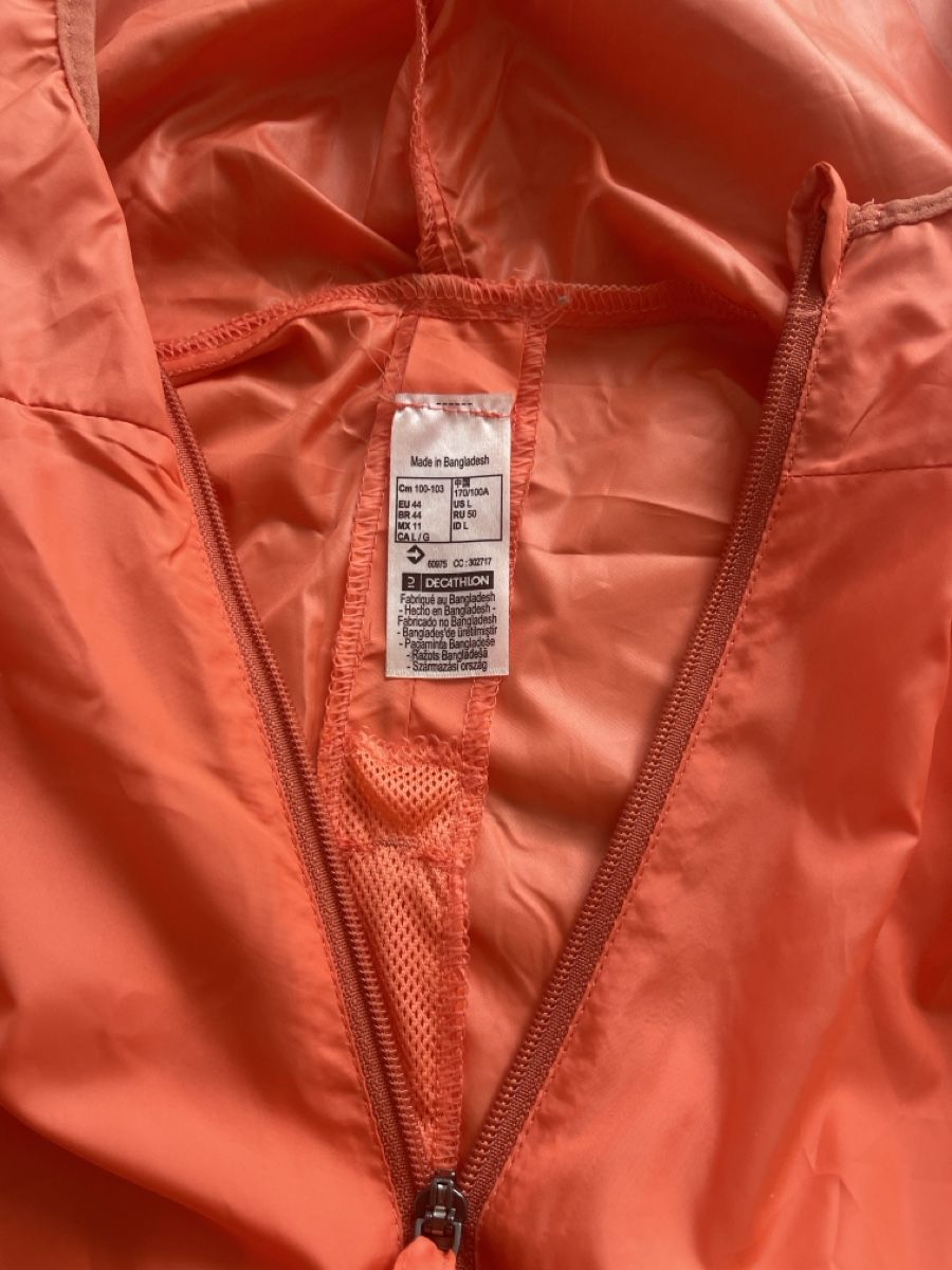 Decathlon Giacche: Neue dünne Lauf Windjacke Gr 44 – Nuovo (secondo la descrizione) da Lostorf venduto da Luelostorf 2