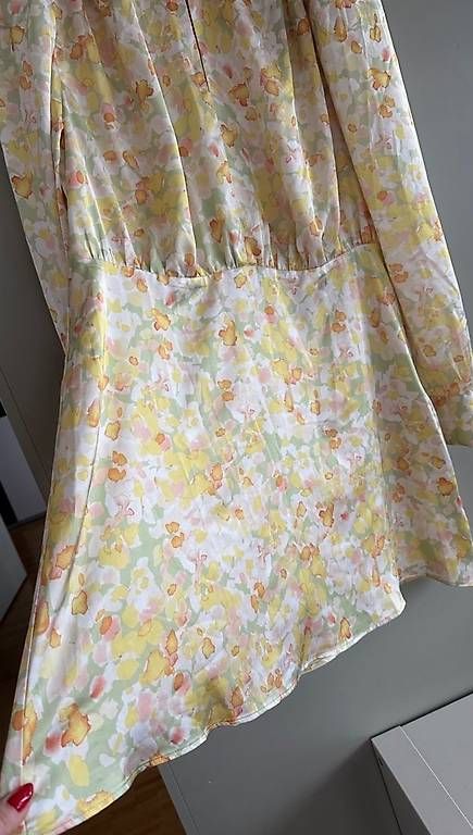 Kleider: Blumenkleid Frühling Sommer Grösse L romantisch – Gebraucht aus Luzern von La_sfinge 3