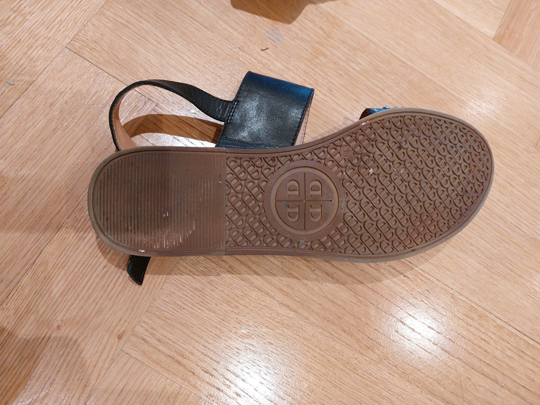 Dune London Scarpe da donna: Dune black Sandals flat 39 – Usato da Zürich venduto da Lolaad 2