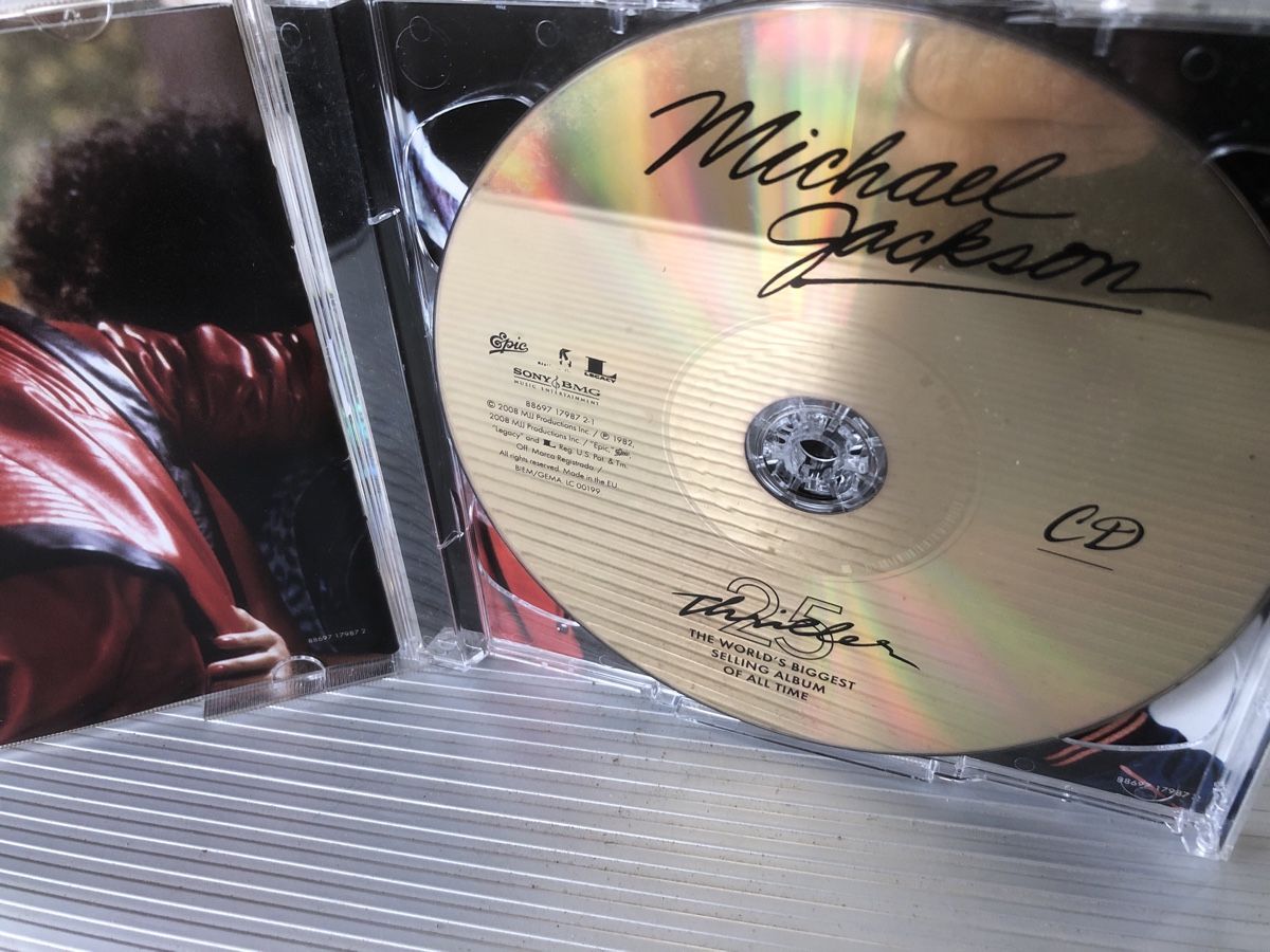 CDs: Michael Jackson Thriller 25 CD DVD digipak – D'occasion à Flaach par rubo7 1
