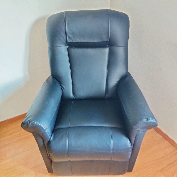 Sessel: Relax Sessel mit Aufstehfunktion, Leder, neuwertig! – Gebraucht aus Oberwil BL von Jaris68