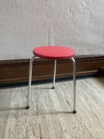 Roter Hocker, vintage, top Zustand!