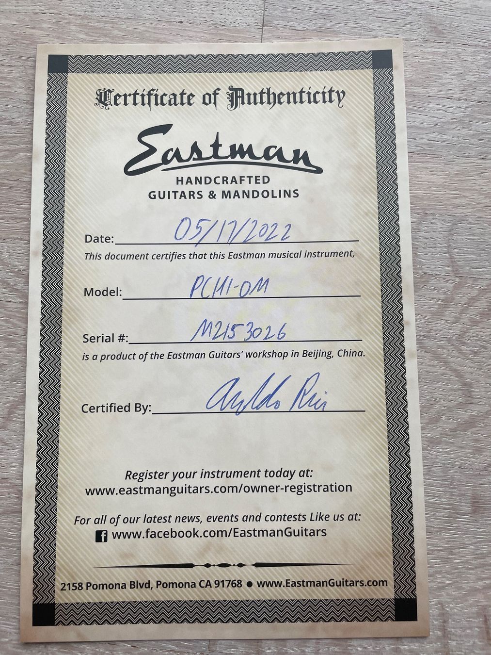 Eastman Strumenti musicali: Eastman Classical Gitarre mit Stahlsaiten – Nuovo (secondo la descrizione) da Wangen b. Olten venduto da Wangen14 6