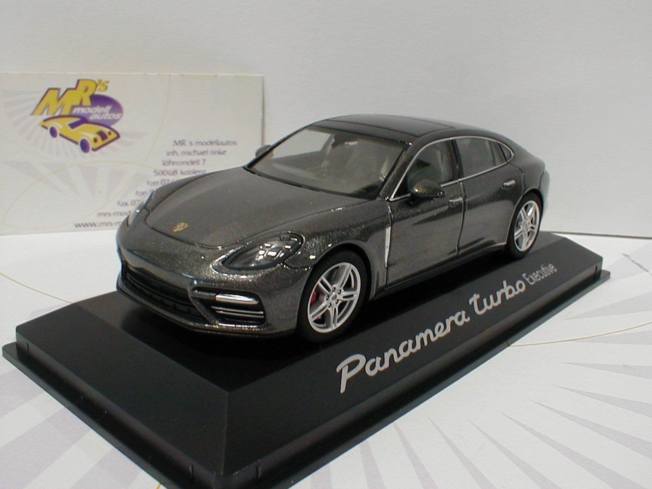 Herpa Modellini d'auto: Porsche Panamera Turbo Executive – Nuovo e nell'imballaggio originale da Flawil venduto da Imperiosud 3
