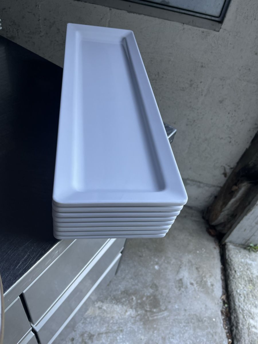 Piatti di portata: 8 Servierteller, aus Melamin 53X16cm – Usato da Flaach venduto da Auto6011 1