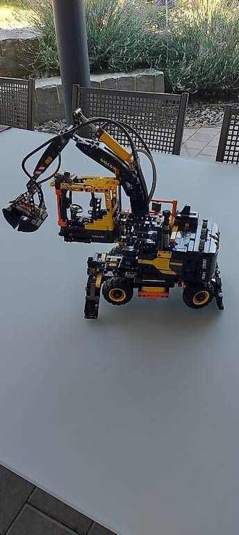 Lego Jouets: Bagger Volvo EW160E 42053 – D'occasion à Nottwil par abduss 2