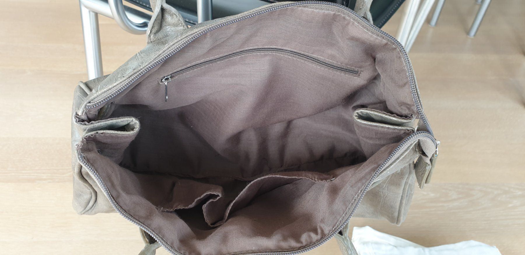 Sacs femmes: neue Handtasche – Neuf avec emballage d'origine à Amlikon-Bissegg par Schnuefeli4 2