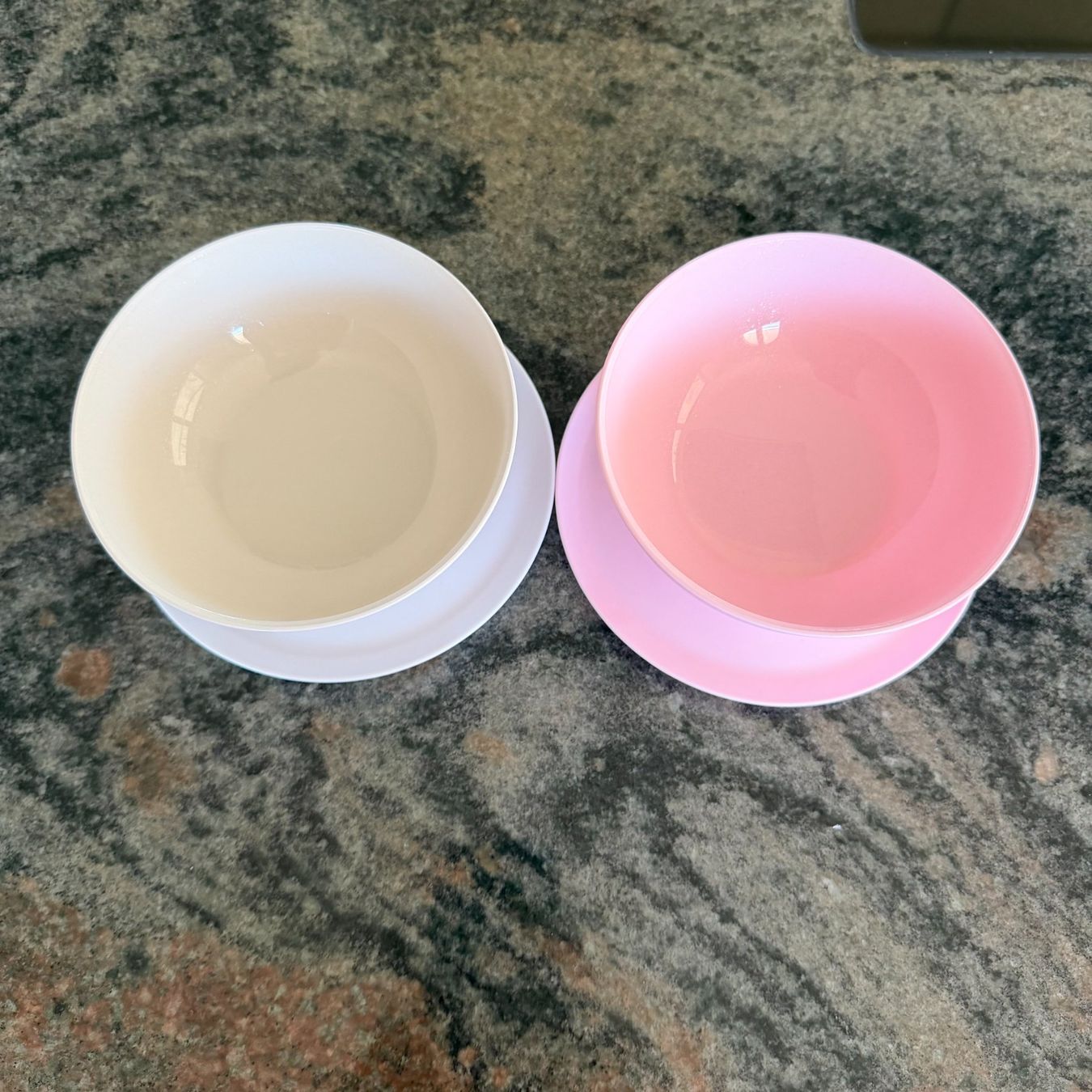 Tupperware Behälter & Ähnliches: Tupperware Alegra Schüssel Set rosa/weiss neuwertig – Gebraucht aus Walde AG von Flumsi66 1